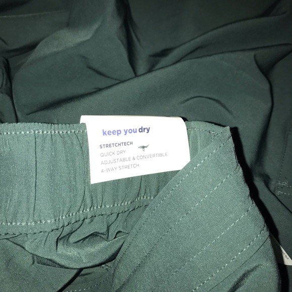 super cooling and comfy, old Navy green active wear cargo pants - Picture 3 of 5